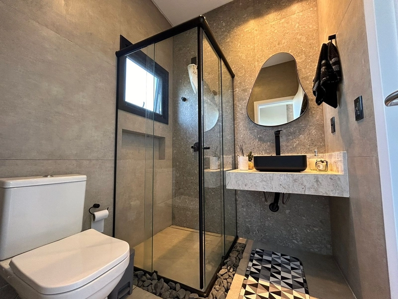 CASA FINAMENTE MOBILIADA E DECORADA EM CONDOMÍNIO FECHADO: 12ª foto da galeria de imagens do imóvel