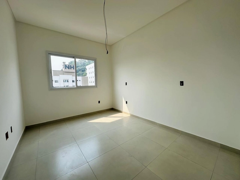 Apartamento Novo: 2ª foto da galeria de imagens do imóvel