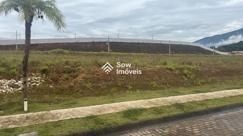 Terreno Industrial em Condomínio Fechado: 2ª foto da galeria de imagens do imóvel