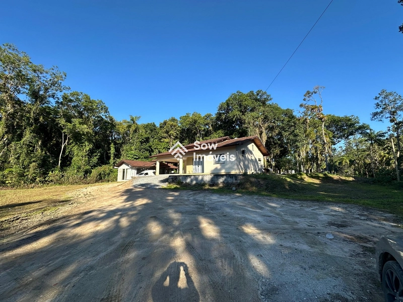 Terreno com Casa – Centro de Guabiruba: 3ª foto da galeria de imagens do imóvel