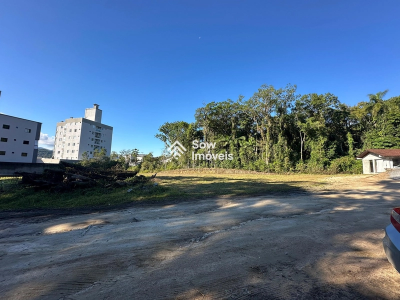Terreno com Casa – Centro de Guabiruba: 4ª foto da galeria de imagens do imóvel