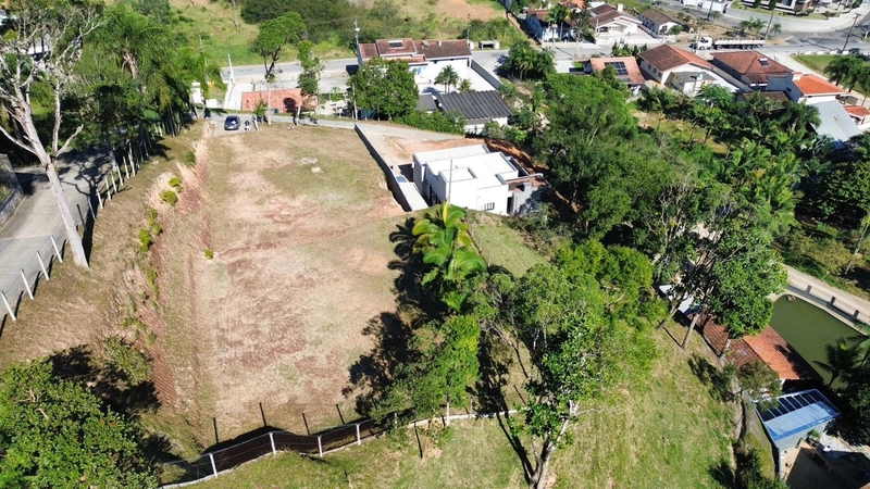 Lindo Terreno para construir sua casa: 6ª foto da galeria de imagens do imóvel