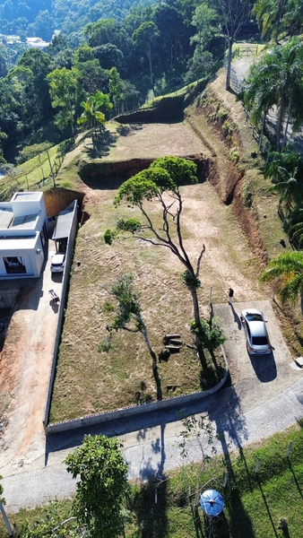 Lindo Terreno para construir sua casa: 7ª foto da galeria de imagens do imóvel