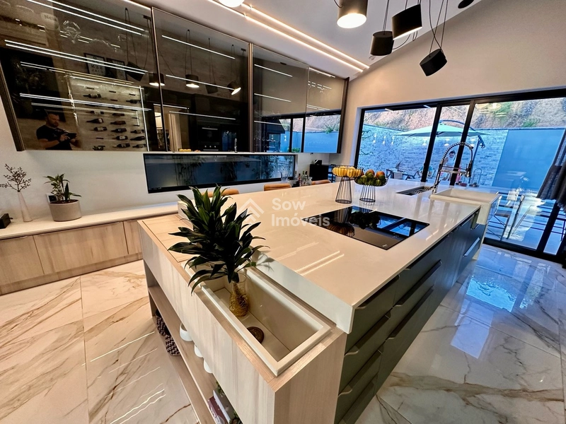 CASA DE ALTO PADRÃO À VENDA EM GUABIRUBA: 11ª foto da galeria de imagens do imóvel