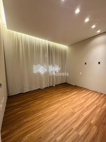 Casa de Alto Padrão à Venda no Bairro Dom Joaquim: 18ª foto da galeria de imagens do imóvel