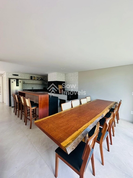 Casa de Alto Padrão à Venda no Bairro Dom Joaquim: 2ª foto da galeria de imagens do imóvel