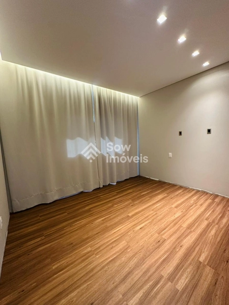 Casa de Alto Padrão à Venda no Bairro Dom Joaquim: 15ª foto da galeria de imagens do imóvel