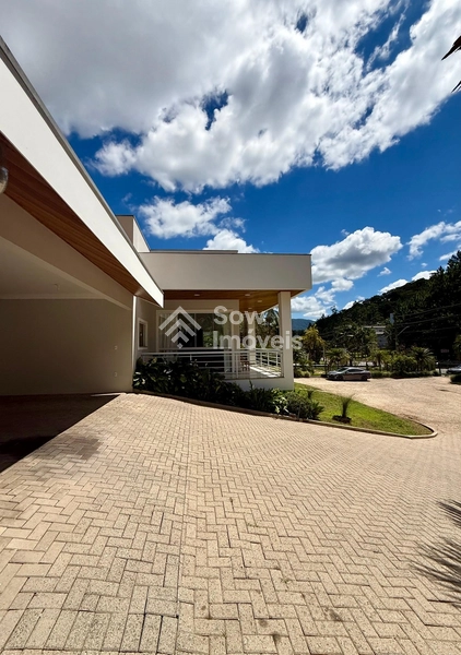 Casa exclusiva no Centro de Guabiruba: 7ª foto da galeria de imagens do imóvel