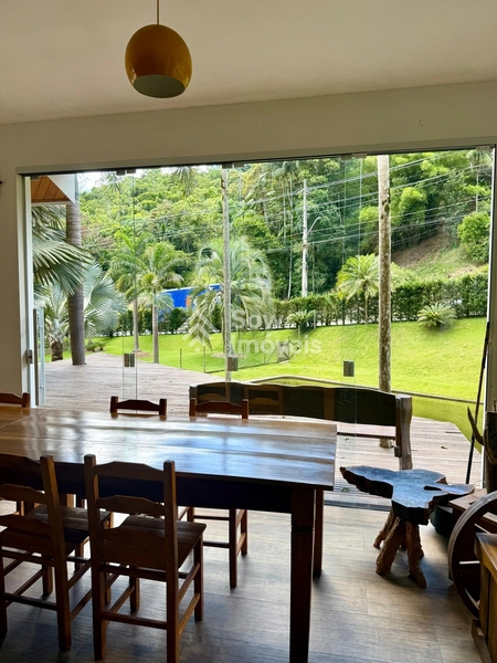 Casa exclusiva no Centro de Guabiruba: 15ª foto da galeria de imagens do imóvel