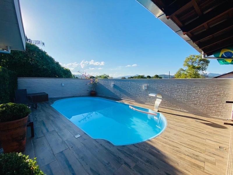 Casa de alto padrão: 12ª foto da galeria de imagens do imóvel