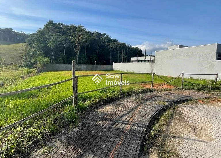 Terreno a venda no Bairro São Pedro: 1ª foto da galeria de imagens do imóvel