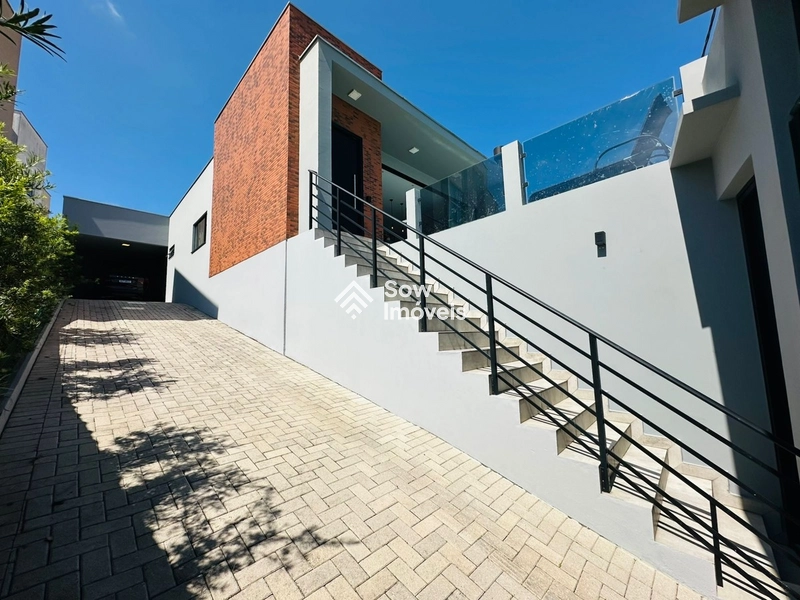 Casa a venda na São Pedro - Brusque - SC: 2ª foto da galeria de imagens do imóvel