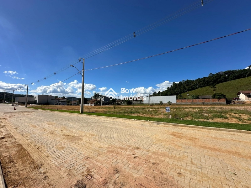 Terreno no bairro Dom Joaquim: 2ª foto da galeria de imagens do imóvel