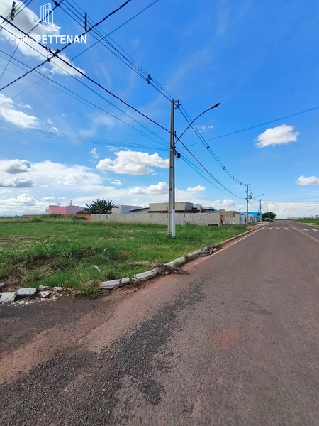 Terreno esquina 15,0 x 25,0: 3ª foto da galeria de imagens do imóvel