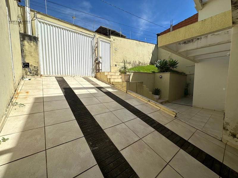 Casa com 2 Quartos Suítes e 3 banheiros à Venda, 254 m² por R$ 569.000: 3ª foto da galeria de imagens do imóvel