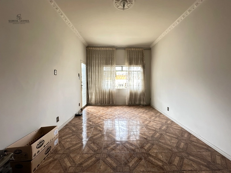 Casa com 3 quartos e dois banheiros a venda no Bairu Juiz de Fora: 3ª foto da galeria de imagens do imóvel