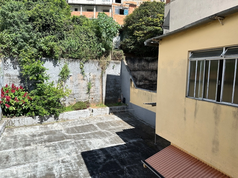 Casa duplex com quintal a venda no Bairu Juiz de Fora: 28ª foto da galeria de imagens do imóvel