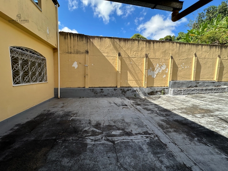 Casa duplex com quintal a venda no Bairu Juiz de Fora: 4ª foto da galeria de imagens do imóvel