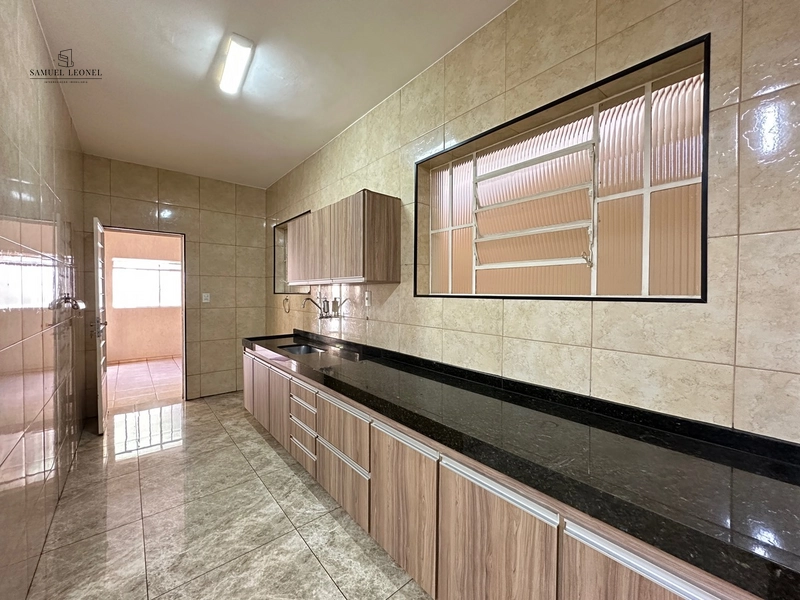 Casa duplex com quintal a venda no Bairu Juiz de Fora: 1ª foto da galeria de imagens do imóvel
