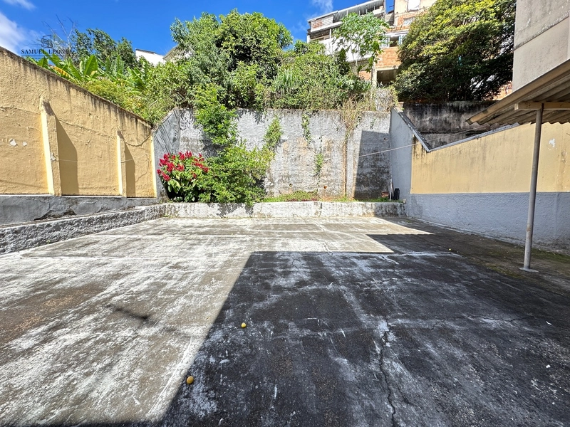Casa duplex com quintal a venda no Bairu Juiz de Fora: 5ª foto da galeria de imagens do imóvel