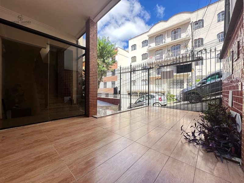 Apartamento Térreo, com 5 Quartos 2 vagas à Venda no centro da Cidade: 25ª foto da galeria de imagens do imóvel