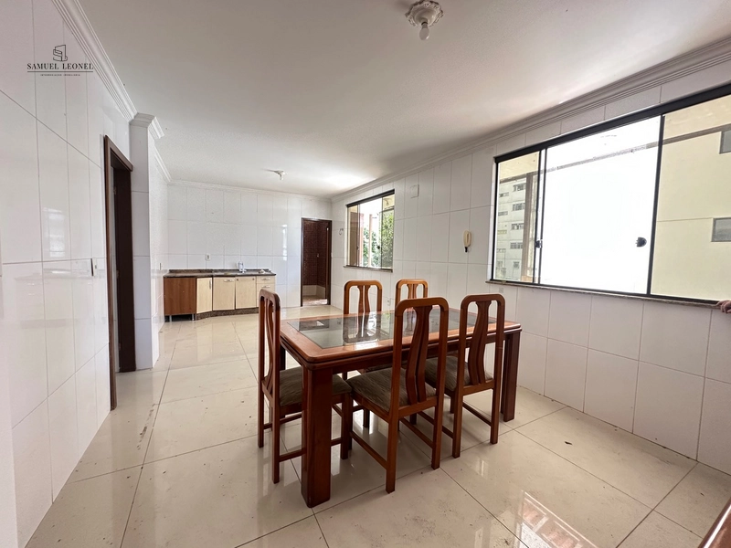 Apartamento Térreo, com 5 Quartos 2 vagas à Venda no centro da Cidade: 5ª foto da galeria de imagens do imóvel