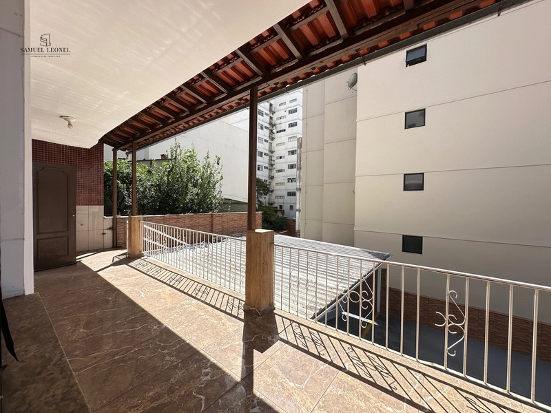 Apartamento Térreo, com 5 Quartos 2 vagas à Venda no centro da Cidade: 6ª foto da galeria de imagens do imóvel