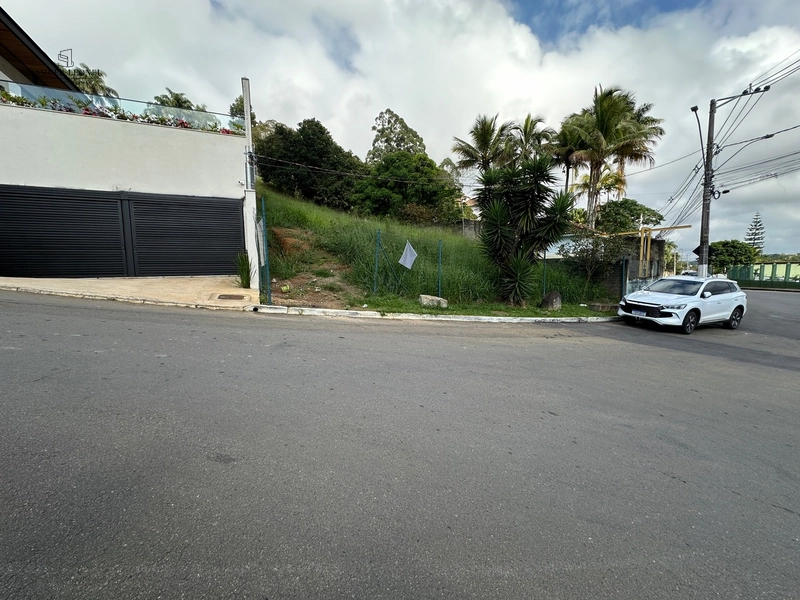 Terreno de 510m2 a venda com projeto aprovado no São Pedro: 1ª foto da galeria de imagens do imóvel