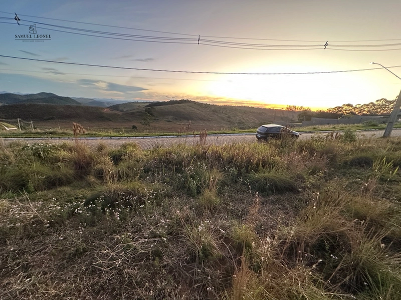 Lote a venda de 1500m2 em condomínio fechado: 4ª foto da galeria de imagens do imóvel