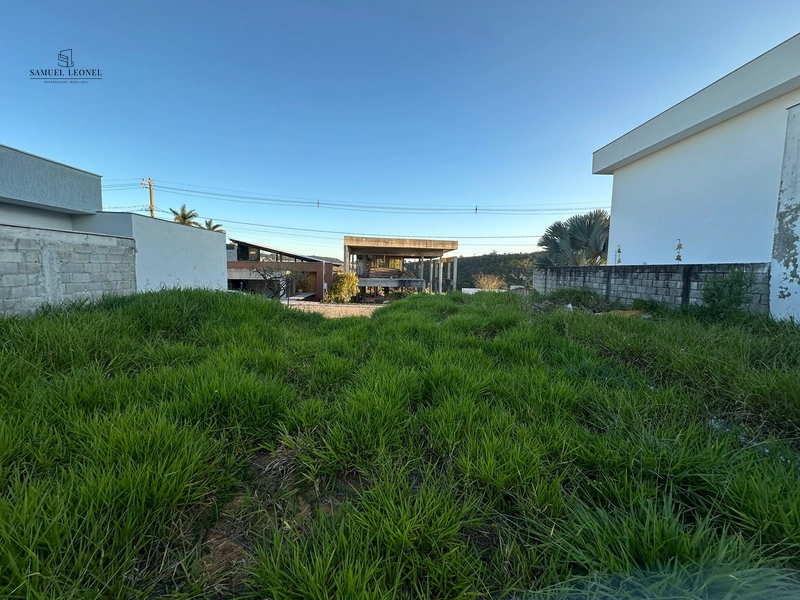Lote plano a venda em condomínio fechado com 460m2: 8ª foto da galeria de imagens do imóvel