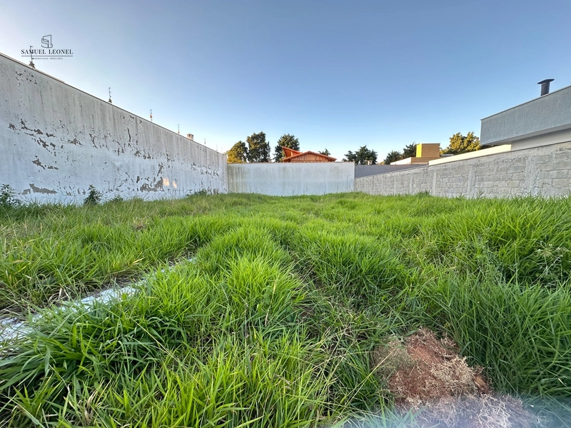 Lote plano a venda em condomínio fechado com 460m2: 5ª foto da galeria de imagens do imóvel