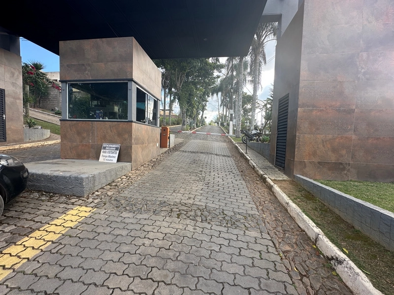 Lote de 1157 metros em condomínio fechado a venda por 165.000,00: 3ª foto da galeria de imagens do imóvel