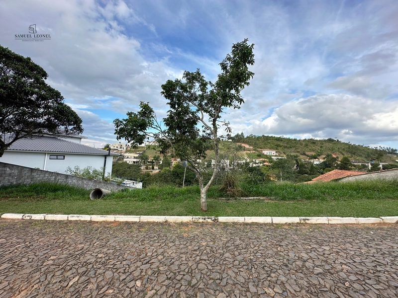 Lote de 1157 metros em condomínio fechado a venda por 165.000,00: 9ª foto da galeria de imagens do imóvel
