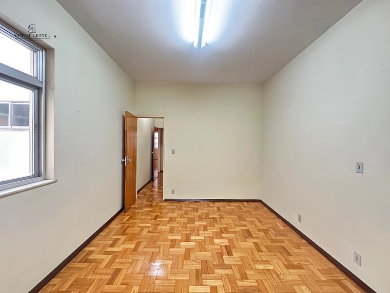 Apartamento de três quartos um suíte uma vaga no centro de JF a venda: 14ª foto da galeria de imagens do imóvel
