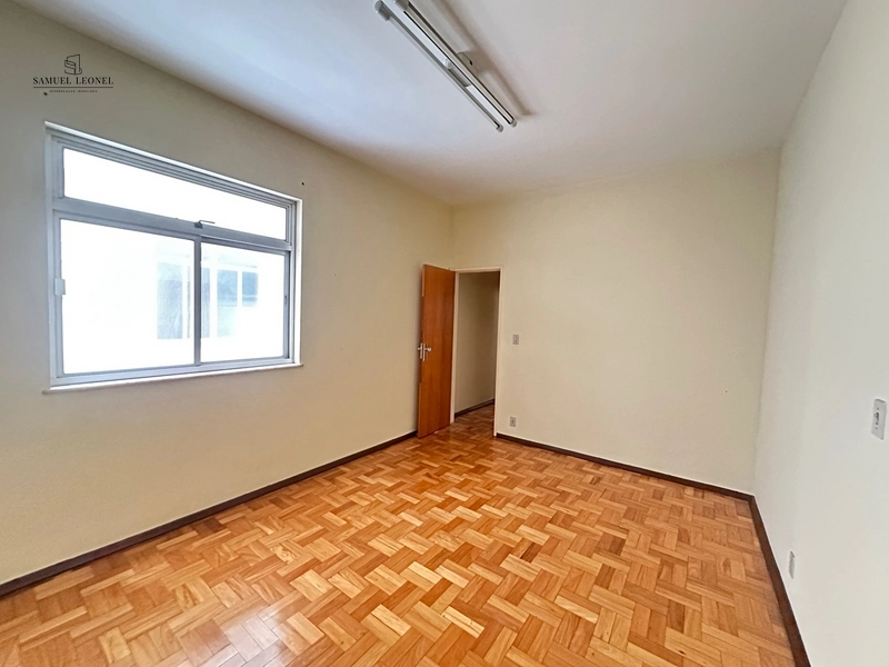 Apartamento de três quartos um suíte uma vaga no centro de JF a venda: 12ª foto da galeria de imagens do imóvel
