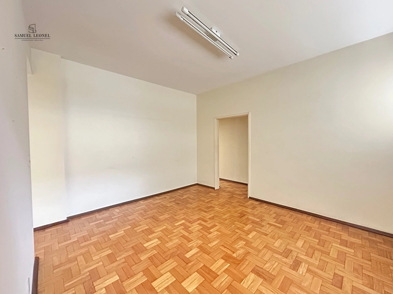 Apartamento de três quartos um suíte uma vaga no centro de JF a venda: 10ª foto da galeria de imagens do imóvel
