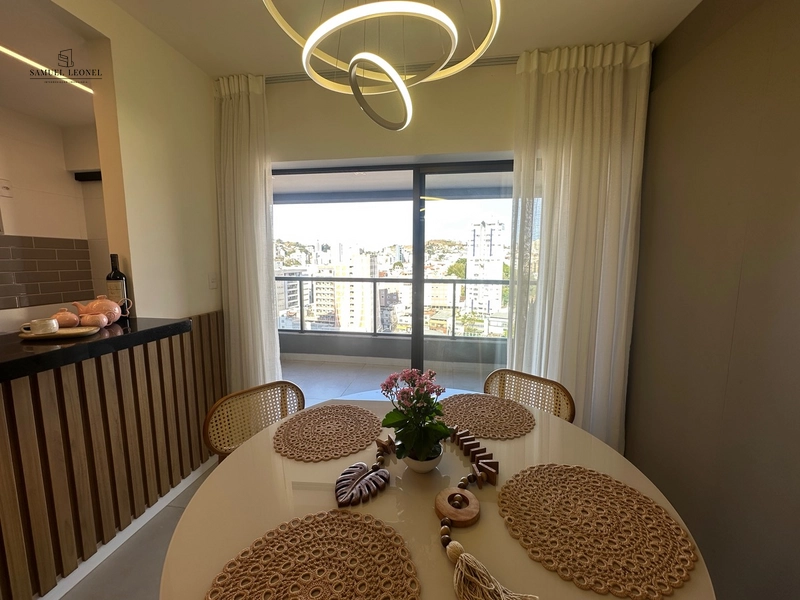 Apartamento mob. de 2 quartos com 1 suite 2 vagas e varanda gourmet .: 3ª foto da galeria de imagens do imóvel