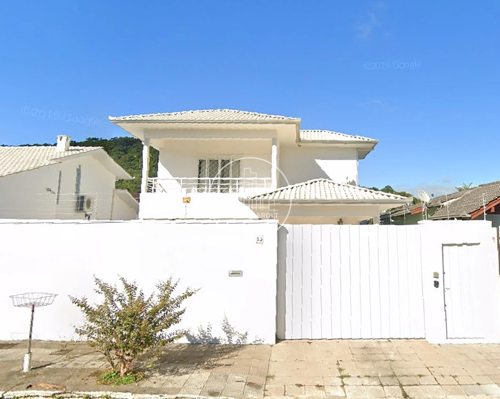 Casa no Bairro da Barra em Balneário Camboriú: 1ª foto da galeria de imagens do imóvel