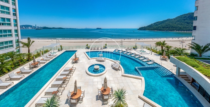 Frente Mar em Balneário Camboriú, Residencial mais alto !!: 1ª foto da galeria de imagens do imóvel