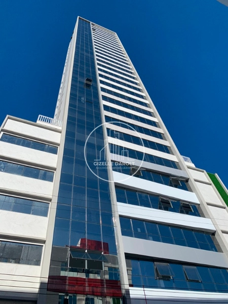 Sala comercial a venda ou locação em frente ao Hospital do Coração: 1ª foto da galeria de imagens do imóvel