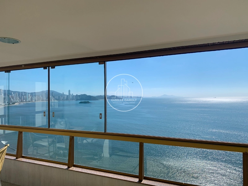 Apartamento frente Mar, Barra Sul em Balneário Camboriú: 2ª foto da galeria de imagens do imóvel