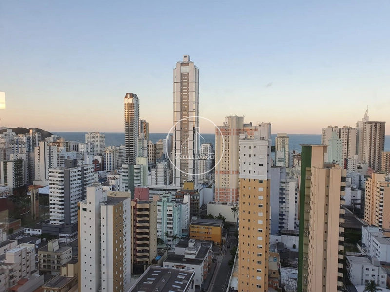 Apartamento com 4 suítes , centro de Bal. Camboriú, entrega 2020: 41ª foto da galeria de imagens do imóvel