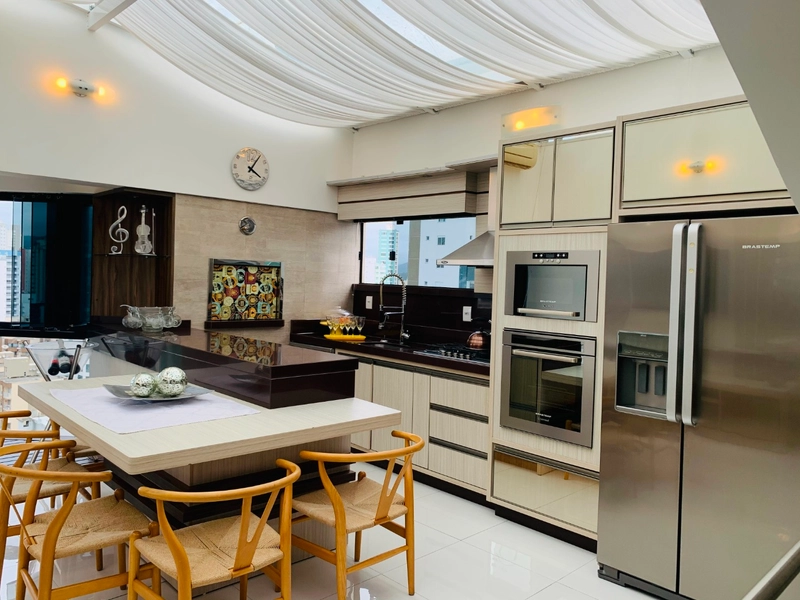 Apartamento Cobertura no Centro de Balneário Camboriú: 5ª foto da galeria de imagens do imóvel