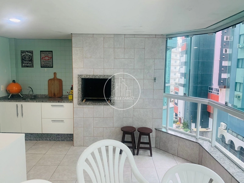 Apartamento na Quadra do Mar, Balneário Camboriú: 2ª foto da galeria de imagens do imóvel