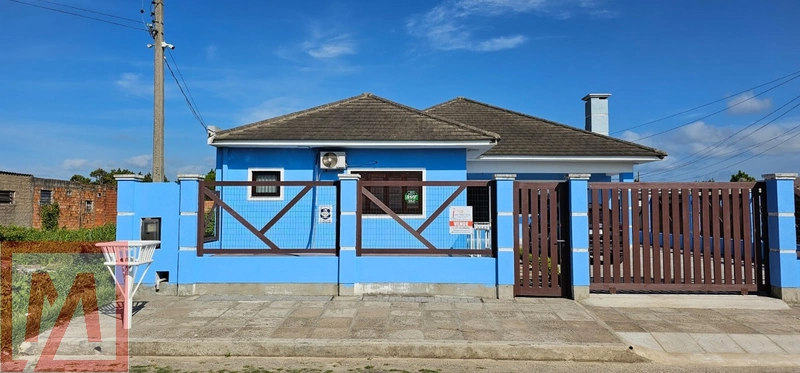 Casa mobiliada na praia de Tramandaí Sul/RS: 1ª foto da galeria de imagens do imóvel