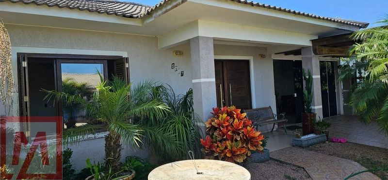 Casa na praia de Nova Tramandaí/RS: 4ª foto da galeria de imagens do imóvel