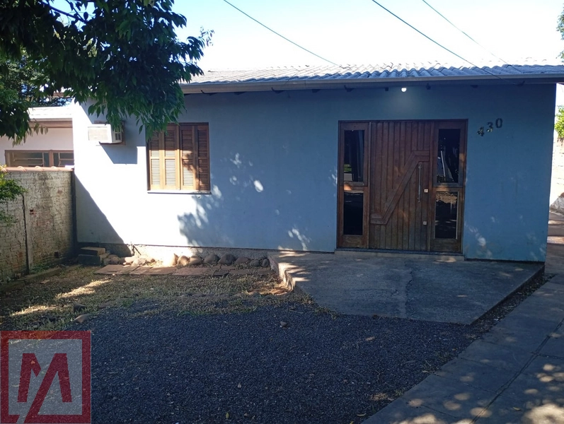 Casa á venda: 1ª foto da galeria de imagens do imóvel