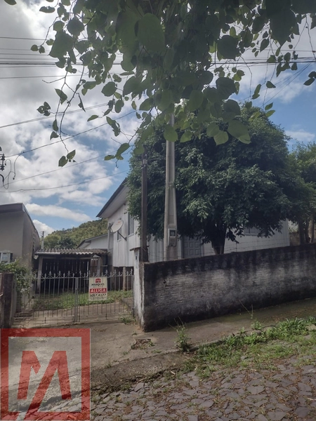 Casa para aluguel localizada no Bairro Santo Antônio: 1ª foto da galeria de imagens do imóvel