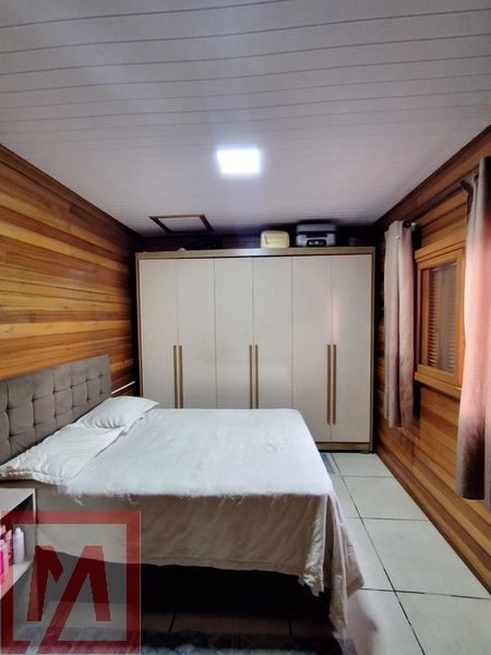 Vende-se linda casa de Madeira: 10ª foto da galeria de imagens do imóvel