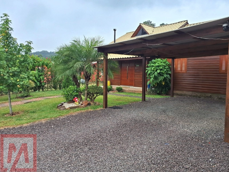 Vende-se linda casa de Madeira: 4ª foto da galeria de imagens do imóvel